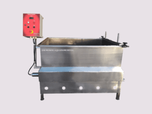 Tanque de queijo elétrico fabricado totalmente em aço inox. Tanque para fabricação de queijo com sistema de aquecimento elétrico através de resistência tubular de imersão. Painel para controlar temperatura